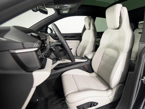 2025 Porsche Macan 4S