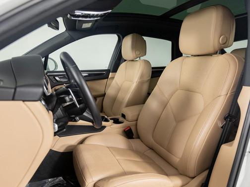 2023 Porsche Macan S