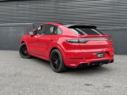 2023 Porsche Cayenne GTS