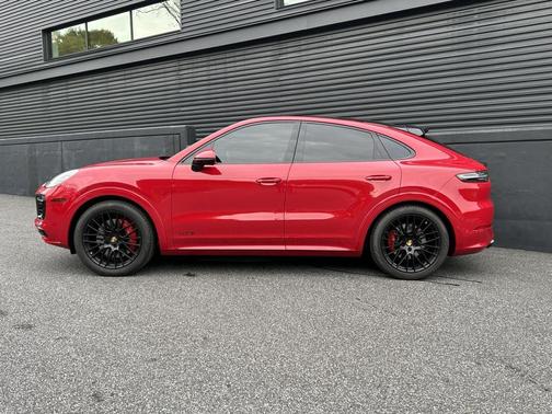 2023 Porsche Cayenne GTS