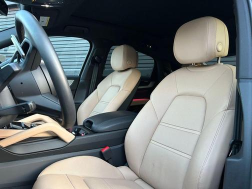 2025 Porsche Cayenne Cayenne