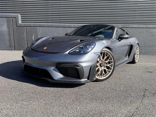 Vanadium Grey Metallic 2025 Porsche 718 Spyder RS