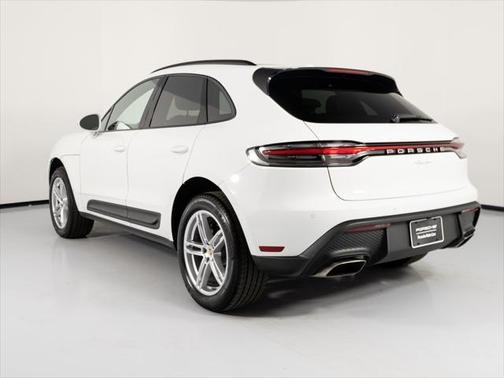 2024 Porsche Macan Base