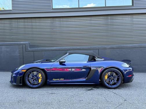 2025 Porsche 718 Spyder RS