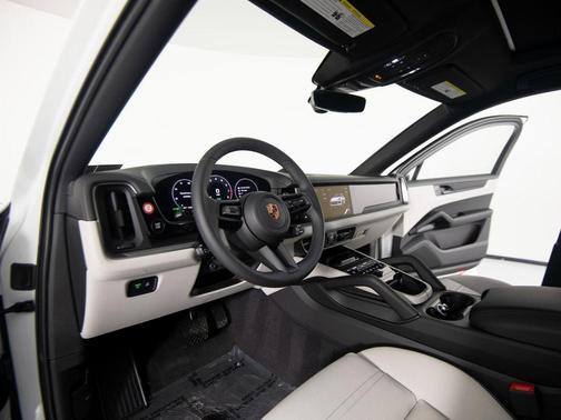2026 Porsche Cayenne Cayenne E-Hybrid