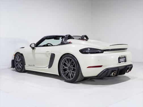 2024 Porsche 718 Spyder RS