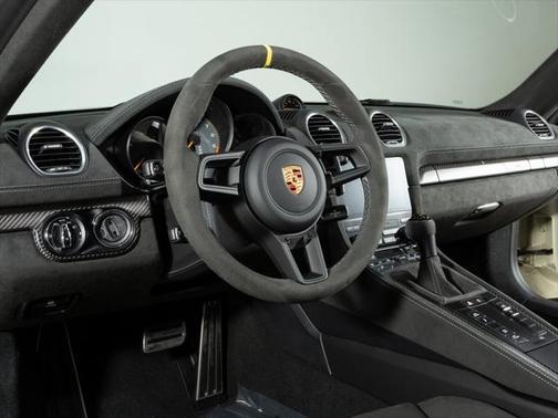 2024 Porsche 718 Spyder RS