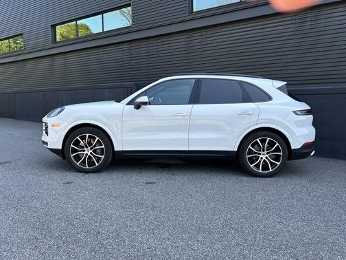 2025 Porsche Cayenne 