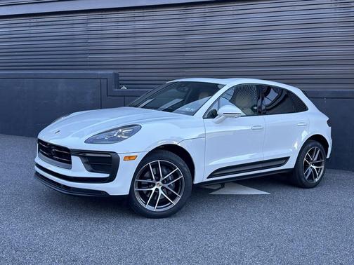2025 Porsche Macan 