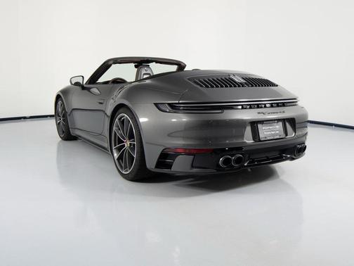 2023 Porsche 911 Carrera 4S Cabriolet