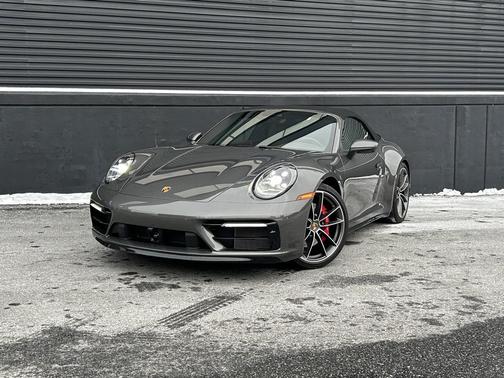 2023 Porsche 911 Carrera 4S Cabriolet