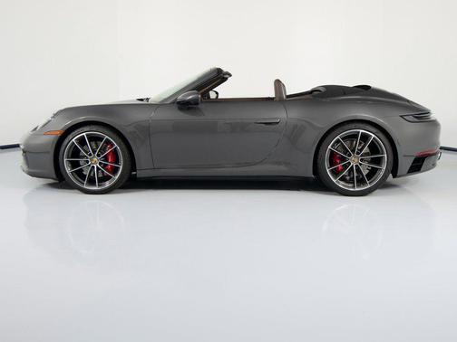 2023 Porsche 911 Carrera 4S Cabriolet