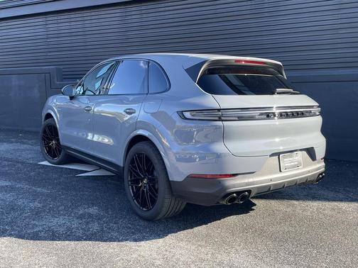 2024 Porsche Cayenne Cayenne E-Hybrid