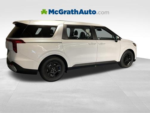 Snow White Pearl 2026 Kia Carnival LXS