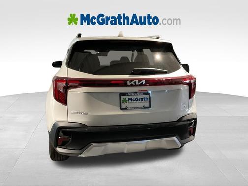 Snow White Pearl 2026 Kia Seltos S