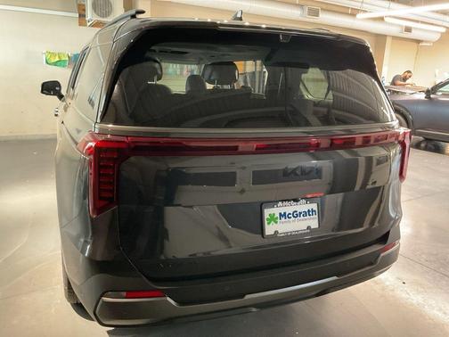 Panthera Metal 2026 Kia Carnival SX Prestige
