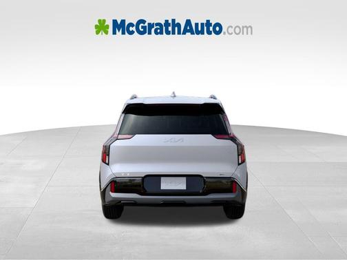 Glacial White Pearl 2026 Kia EV9 GT-Line