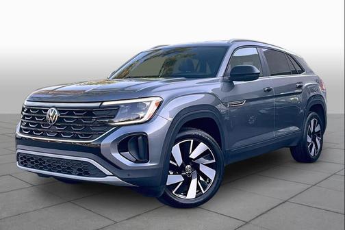 Platinum Gray Metallic 2025 Volkswagen Atlas Cross Sport 2.0T SE w/Technology