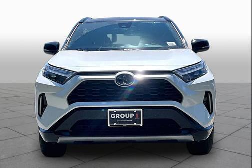 Wind Chill Pearl/Midnight Black Metallic 2024 Toyota RAV4 Hybrid SE