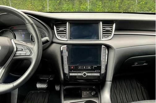 2023 INFINITI QX50 LUXE AWD