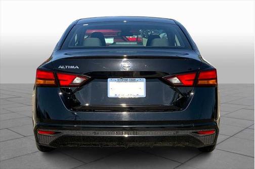 2022 Nissan Altima S FWD