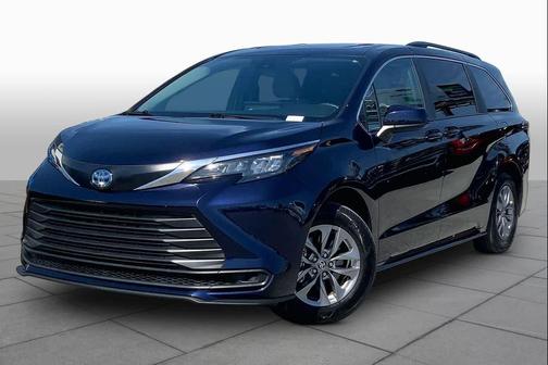 Blueprint 2025 Toyota Sienna LE