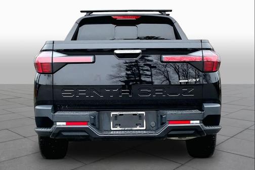 Phantom Black 2024 Hyundai SANTA CRUZ NIGHT