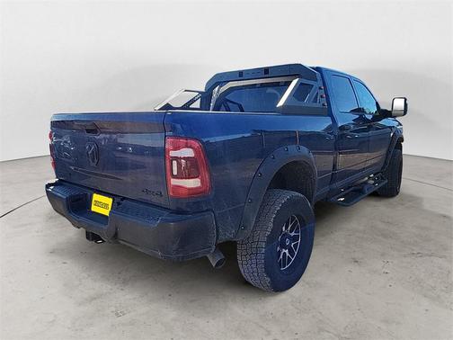 2024 RAM 3500 Tradesman Crew Cab 4x4 6'4' Box