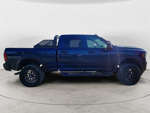 2024 RAM 3500 Tradesman Crew Cab 4x4 6'4' Box