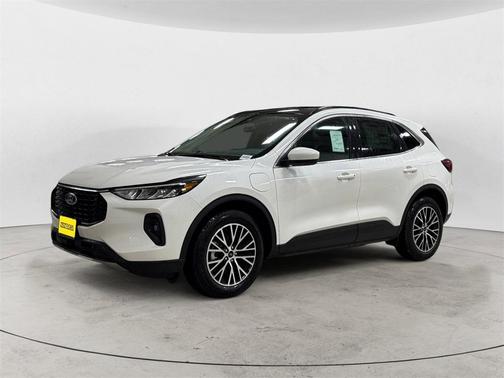 2025 Ford Escape PHEV SE