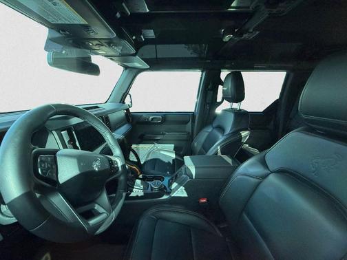 Carbonized Gray Metallic 2024 Ford Bronco Badlands