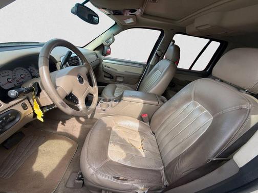 2004 Mercury Mountaineer Convenience