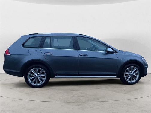 2017 Volkswagen Golf Alltrack 4Motion