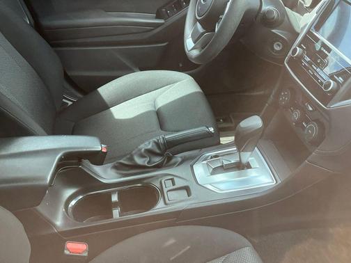 Ice Silver Metallic 2022 Subaru Impreza Base