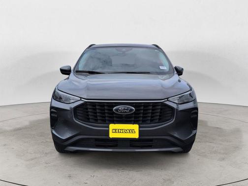 Carbonized Gray Metallic 2023 Ford Escape Active