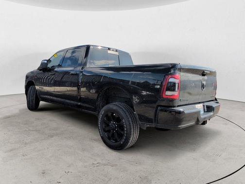 2023 RAM 2500 Laramie Crew Cab 4x4 6'4' Box