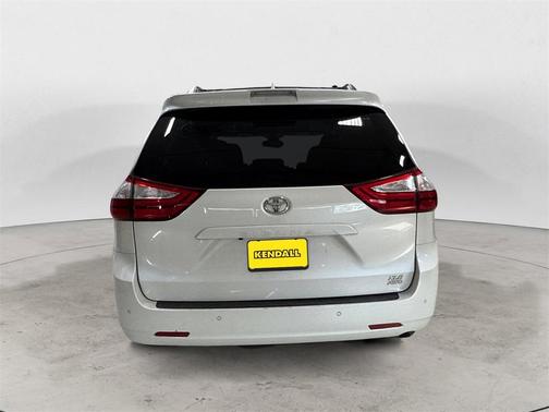 2019 Toyota Sienna XLE Premium