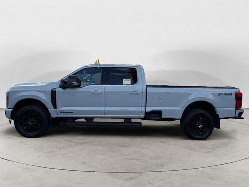 Avalanche 2025 Ford F-350 Lariat