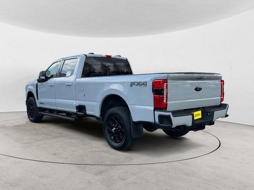Avalanche 2025 Ford F-350 Lariat