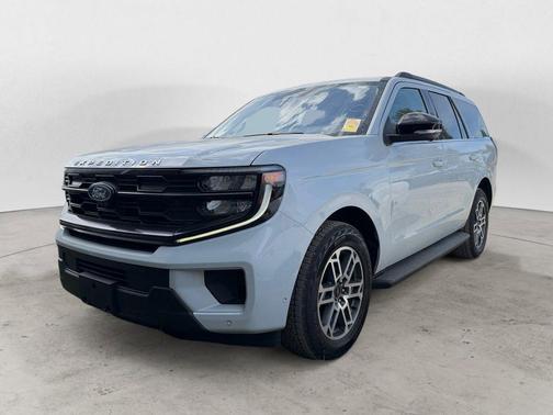Silver Metallic 2025 Ford Expedition Active