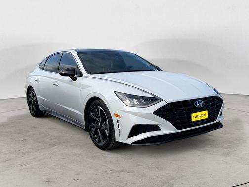 Quartz White 2022 Hyundai SONATA SEL Plus