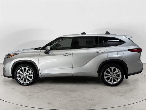 2022 Toyota Highlander Limited
