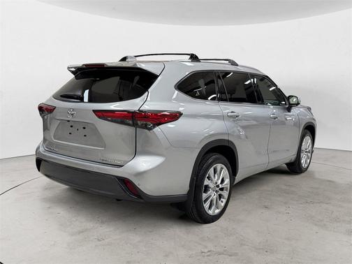 2022 Toyota Highlander Limited