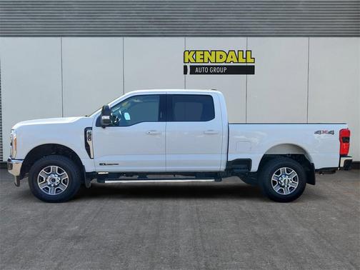 Oxford White 2024 Ford F-350 Lariat