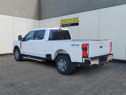 Oxford White 2024 Ford F-350 Lariat