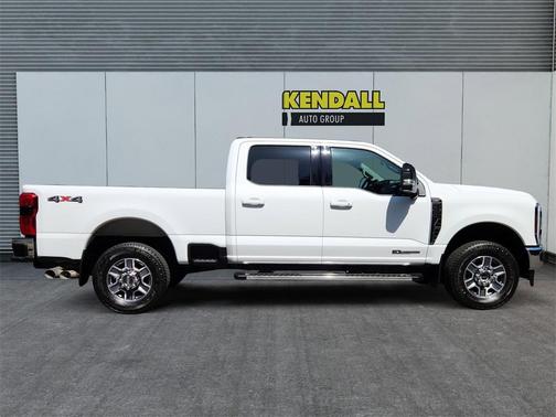 Oxford White 2024 Ford F-350 Lariat