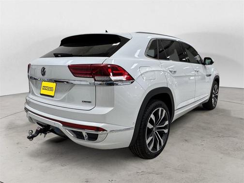 2022 Volkswagen Atlas Cross Sport 3.6L V6 SEL Premium R-Line