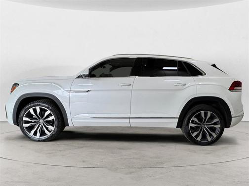 2022 Volkswagen Atlas Cross Sport 3.6L V6 SEL Premium R-Line