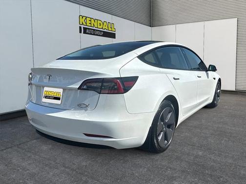 2023 Tesla Model 3 Standard Range