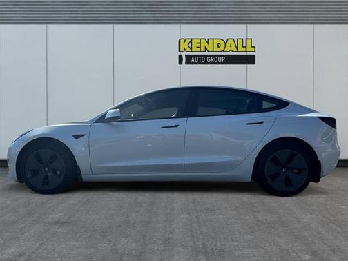 2023 Tesla Model 3 Standard Range